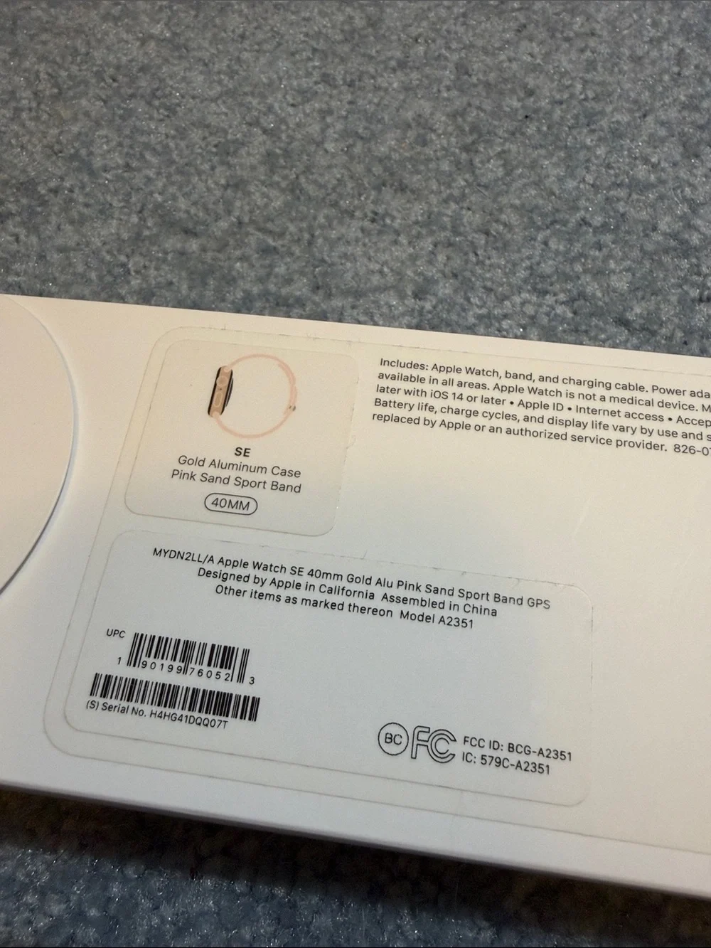 Apple Watch SE Gold Aluminum Case 40MM